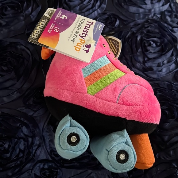 Trusty Pup Chew Toy NWT - Picture 4 of 11